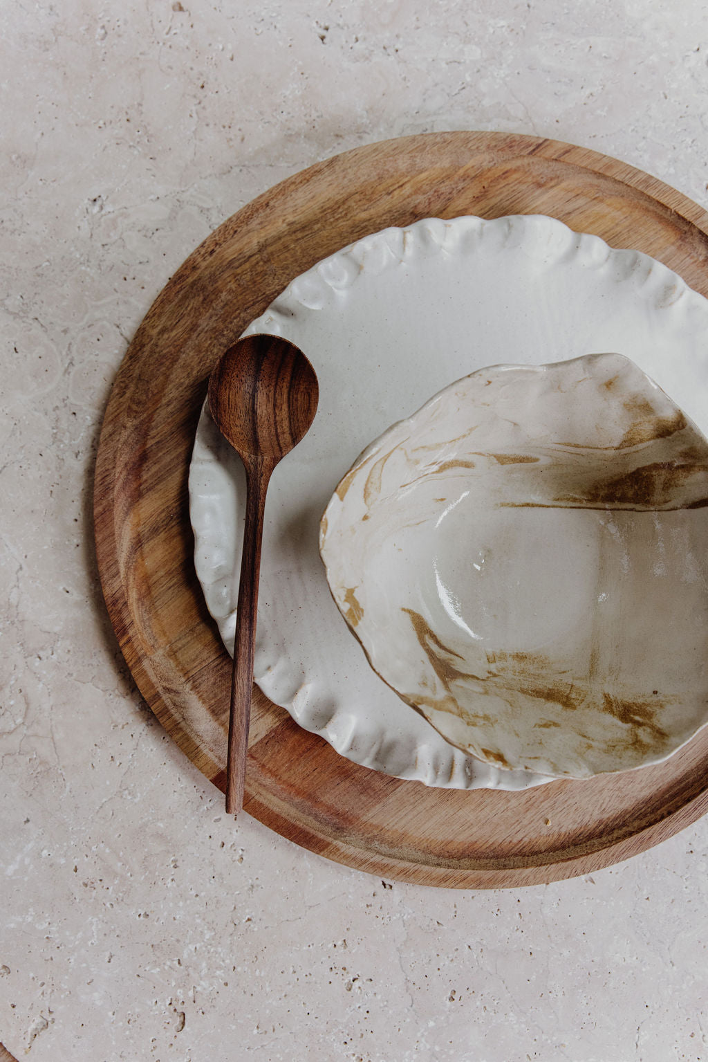 Bols en terre mêlée